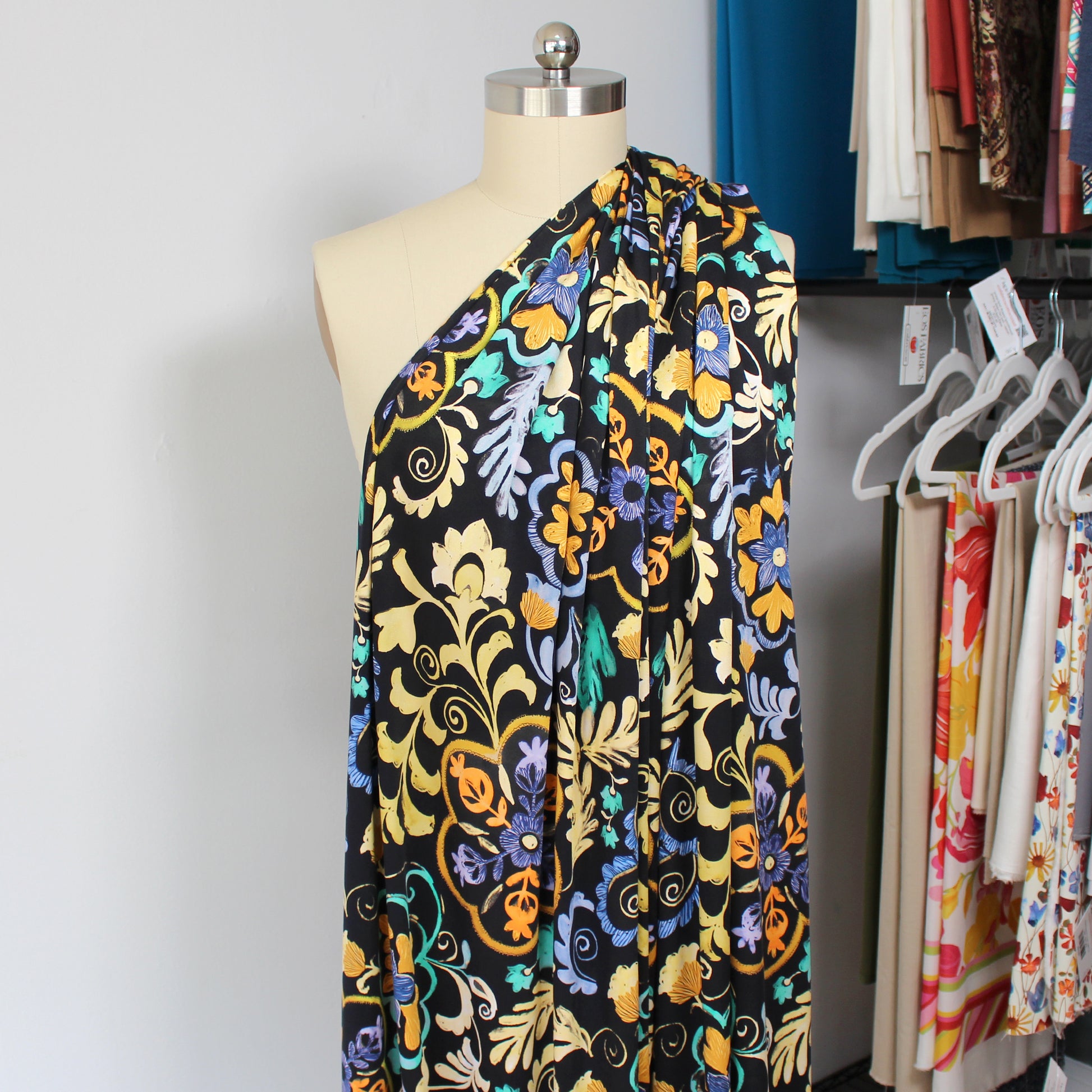 'ornamental' stretch viscose woven - yellow