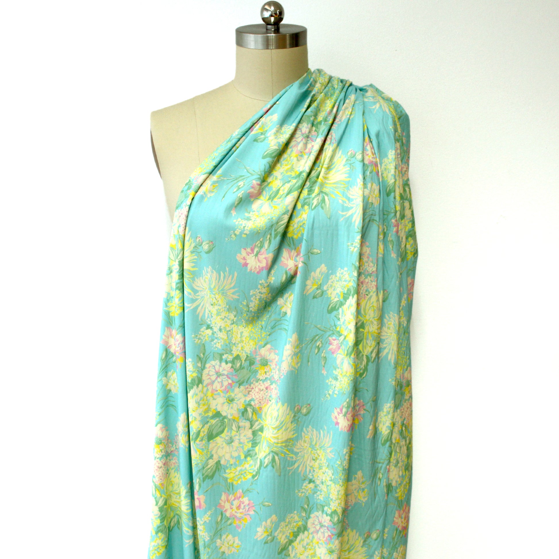 Italian 'island blooms' stretch drapey viscose twill