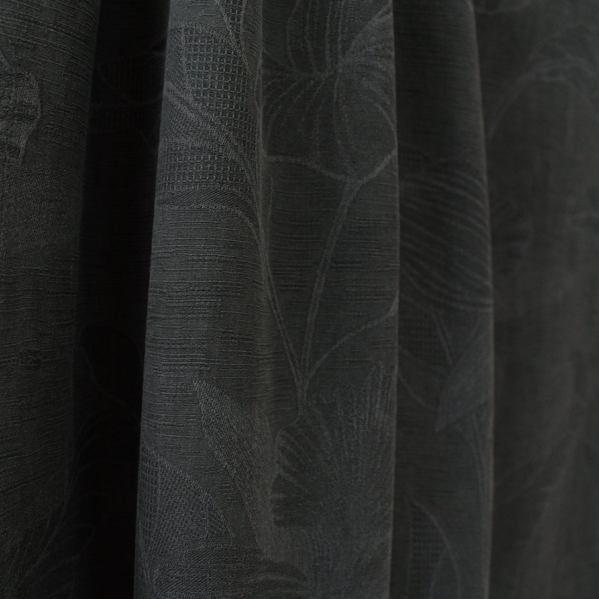 deadstock 'embossed foliage' spun silk jacquard