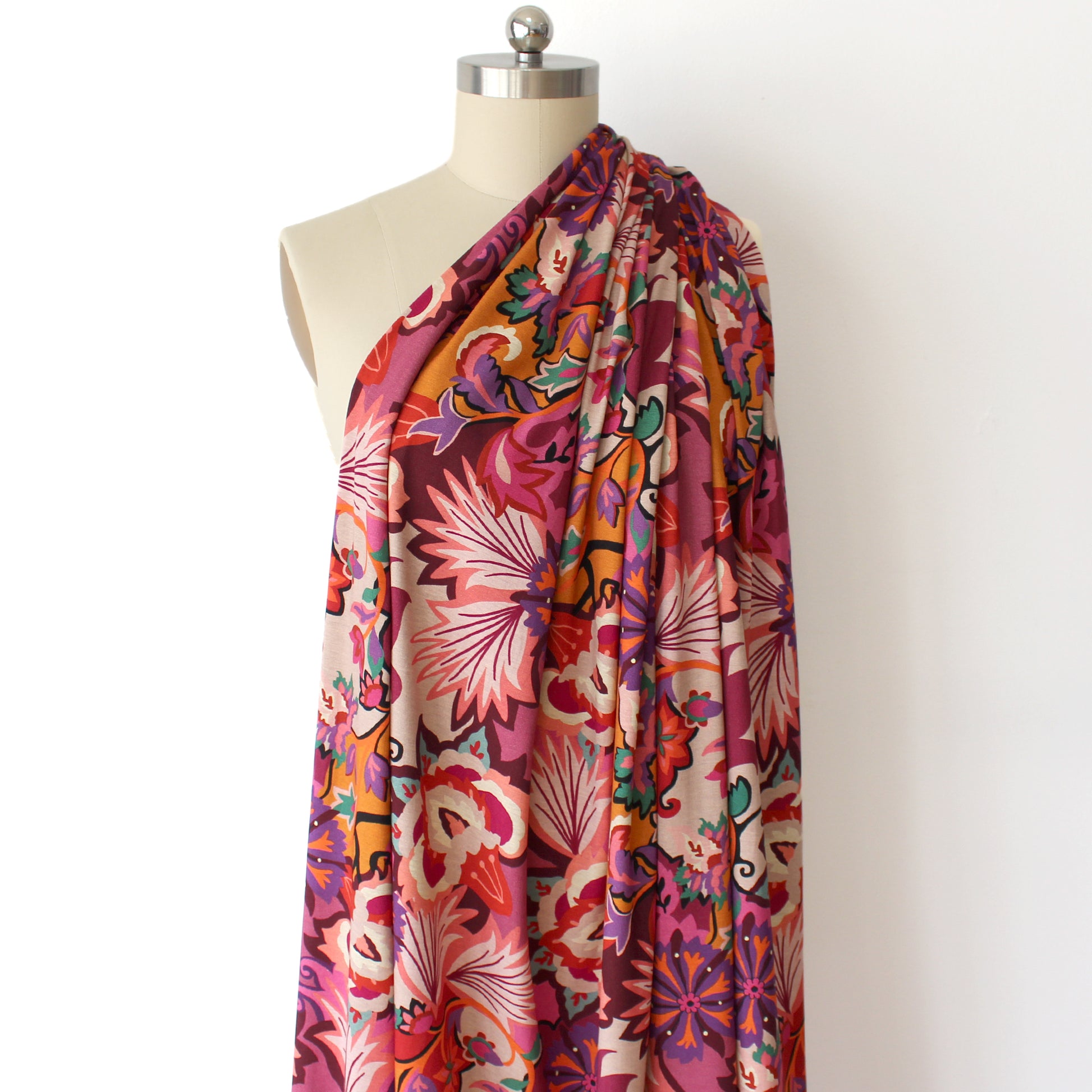 Italian 'floral mood' viscose knit - rose