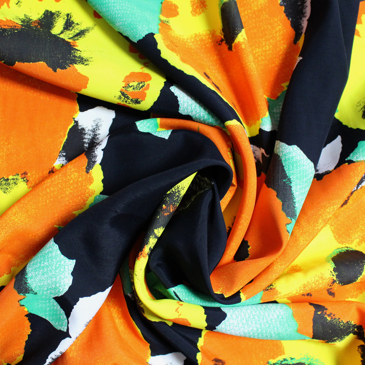viscose crepe, dressweight woven 'blooms on black'