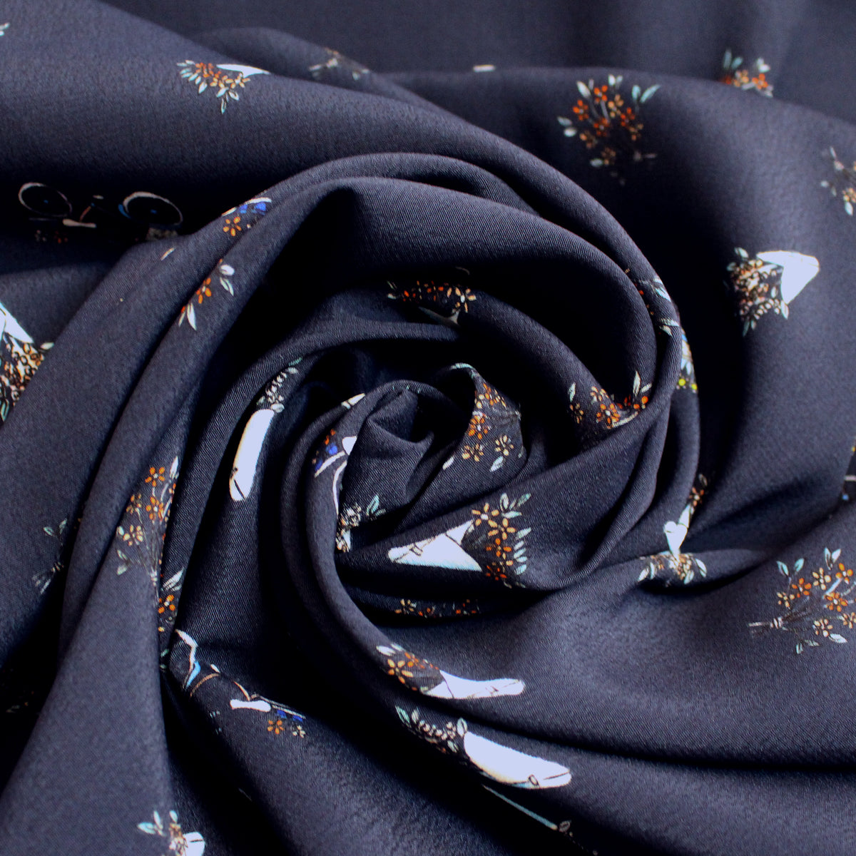 crepe, viscose blouseweight woven 'bike bouquet'