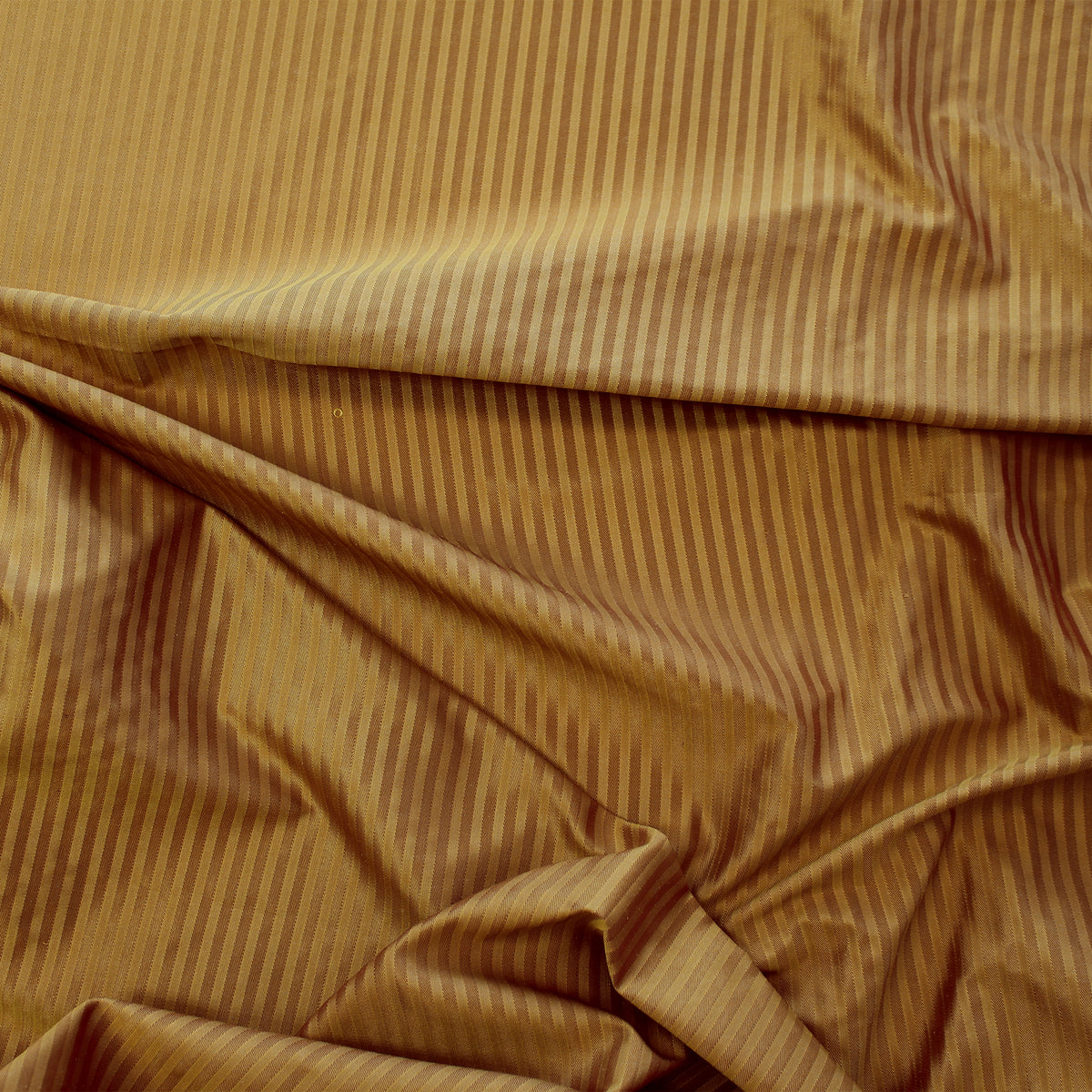 silk jacquard, vertical stripe 'luminescent gold'