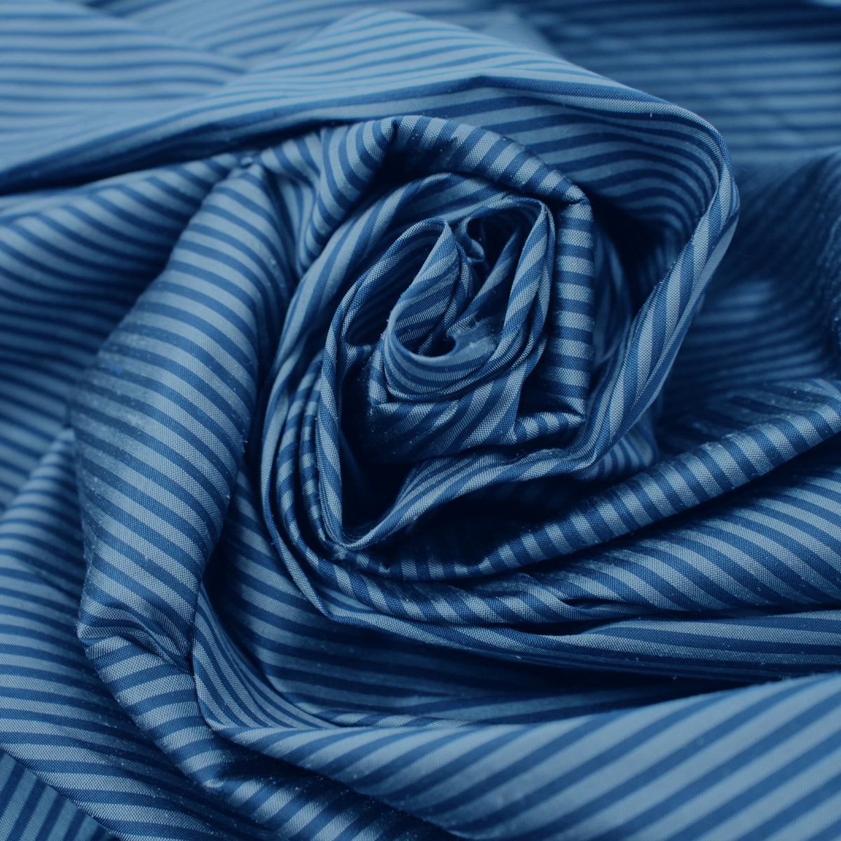 silk jacquard, yarn-dye stripe 'luminescent ocean'
