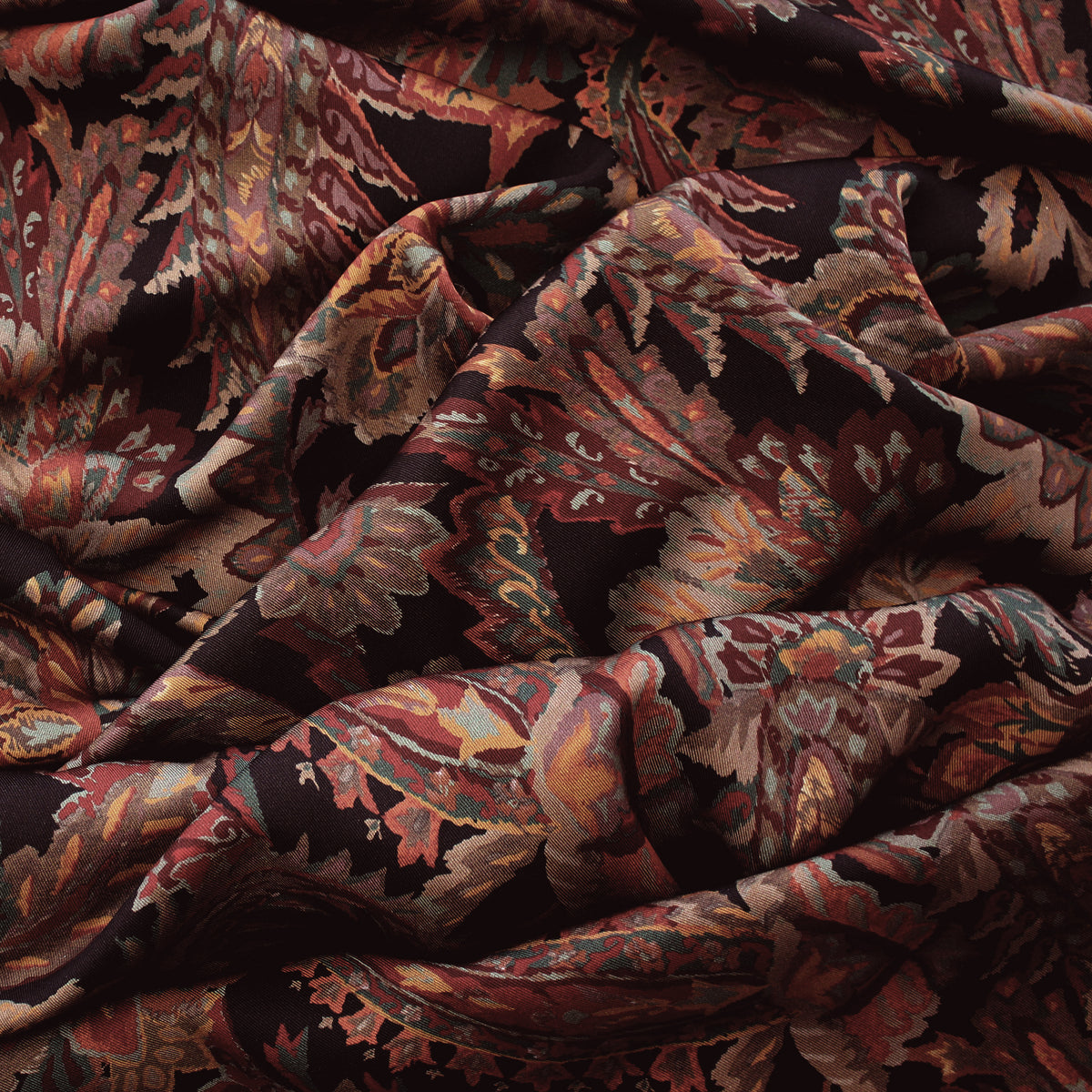 twill, Tencel dressweight 'autumn paisley'