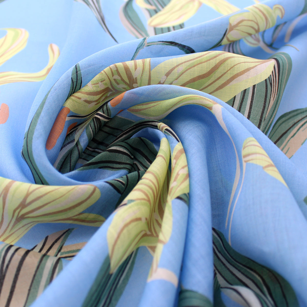 ramie voile, printed dressweight woven 'daylily'