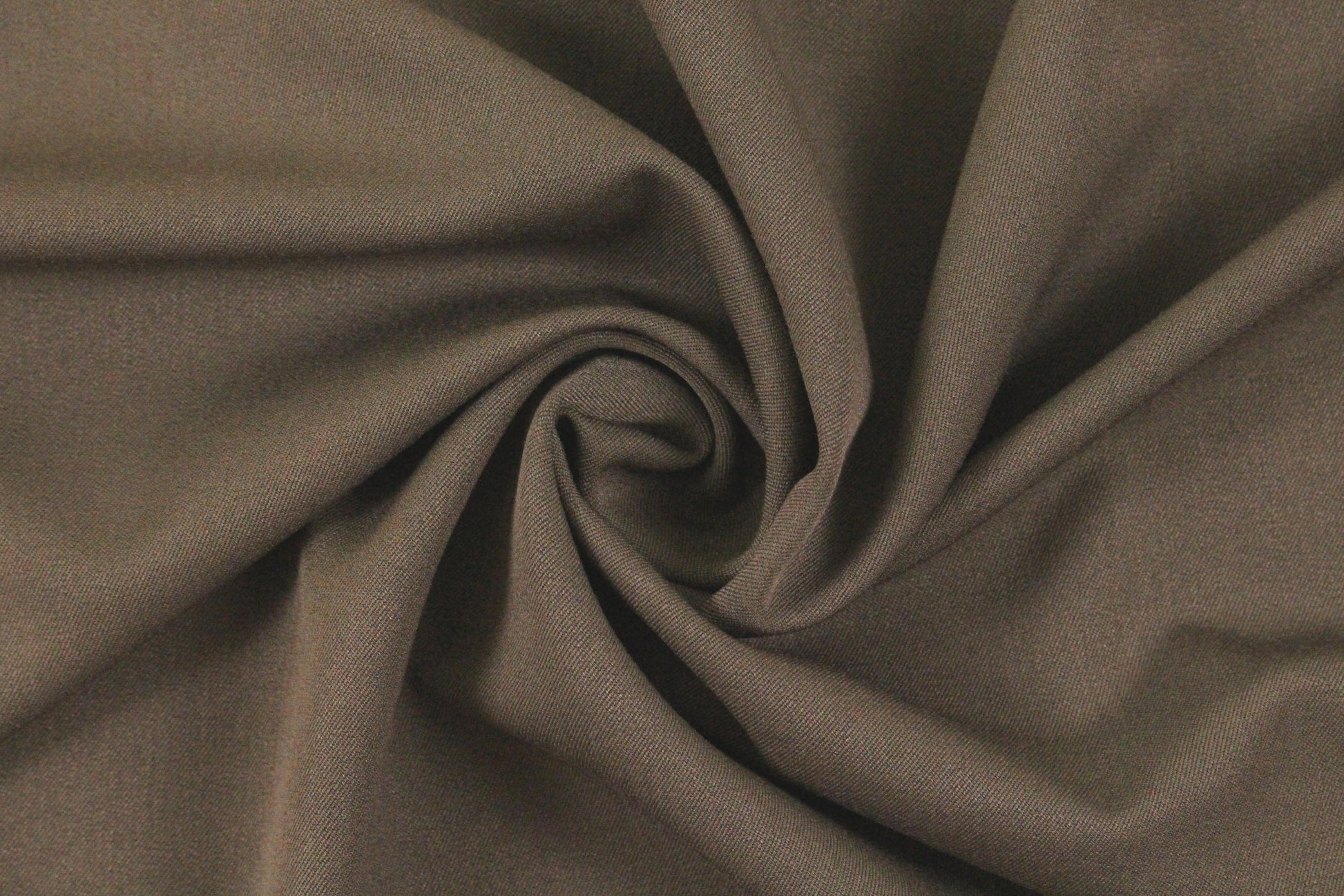 RPL bottomweight stretch gabardine - chocolate 1.625 yds
