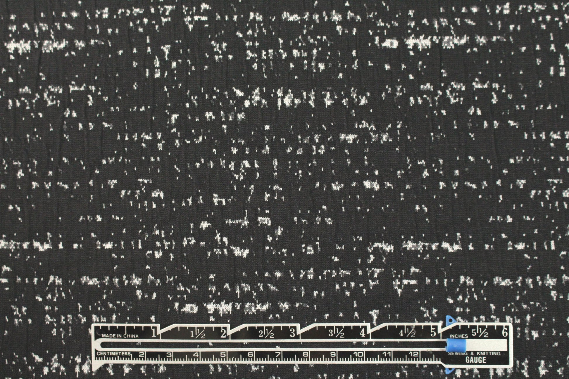 black/white specks yarn dyed doubleknit 1.66 yds