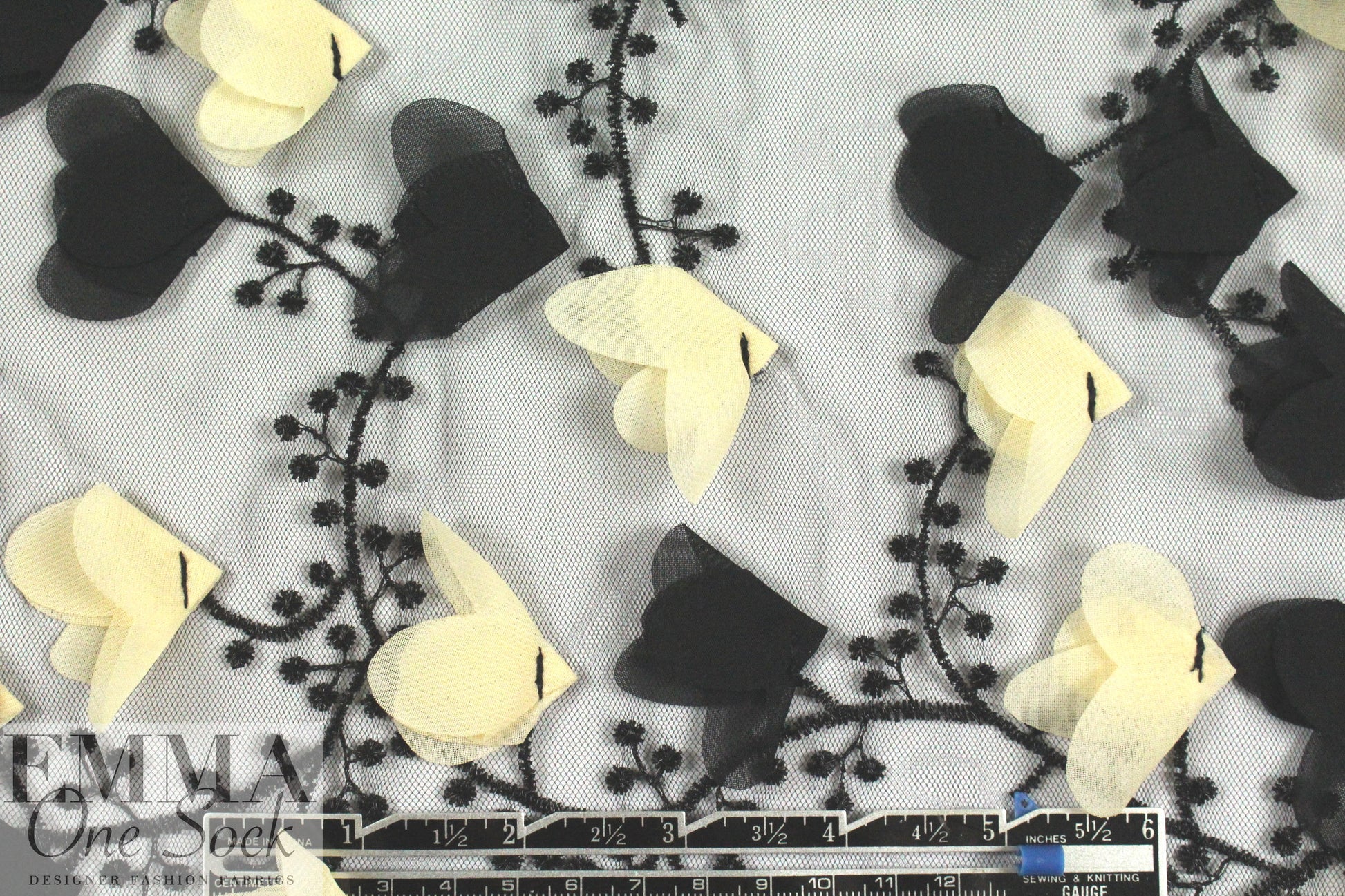 Tah@ri black/ivory 3-D flower applique' mesh lace 1.25 yds