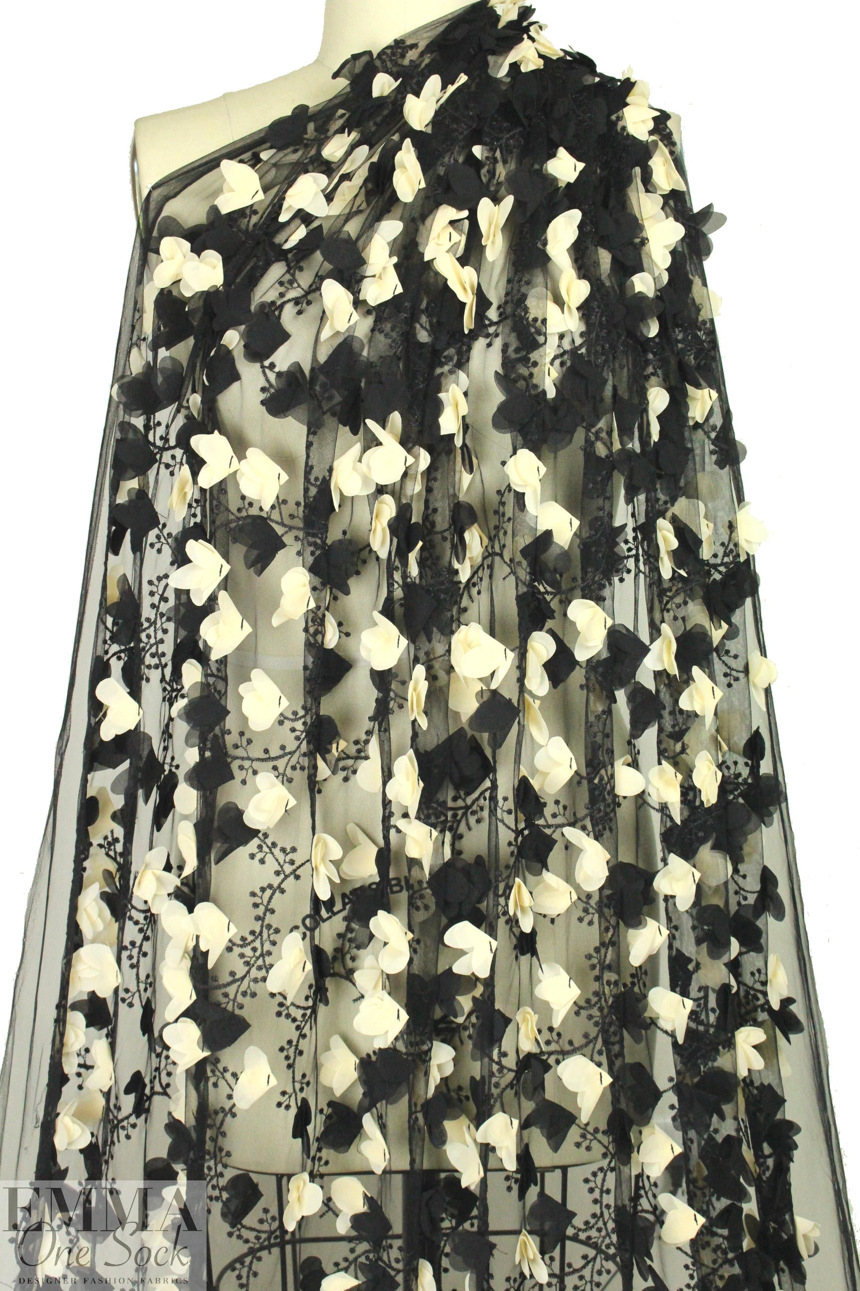 Tah@ri black/ivory 3-D flower applique' mesh lace