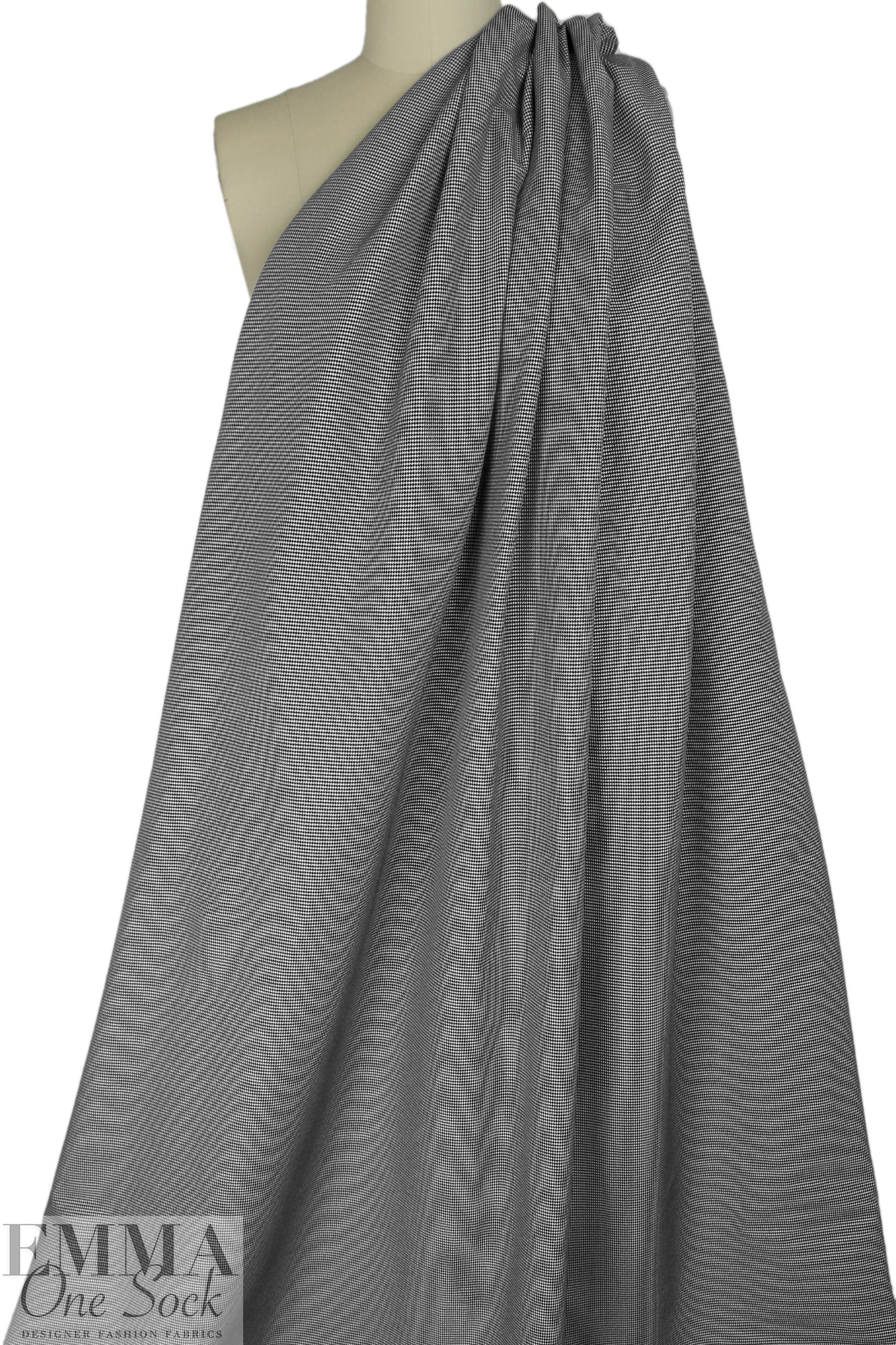 rayon blend micro-houndstooth bengaline woven - black/white 1.25 yd
