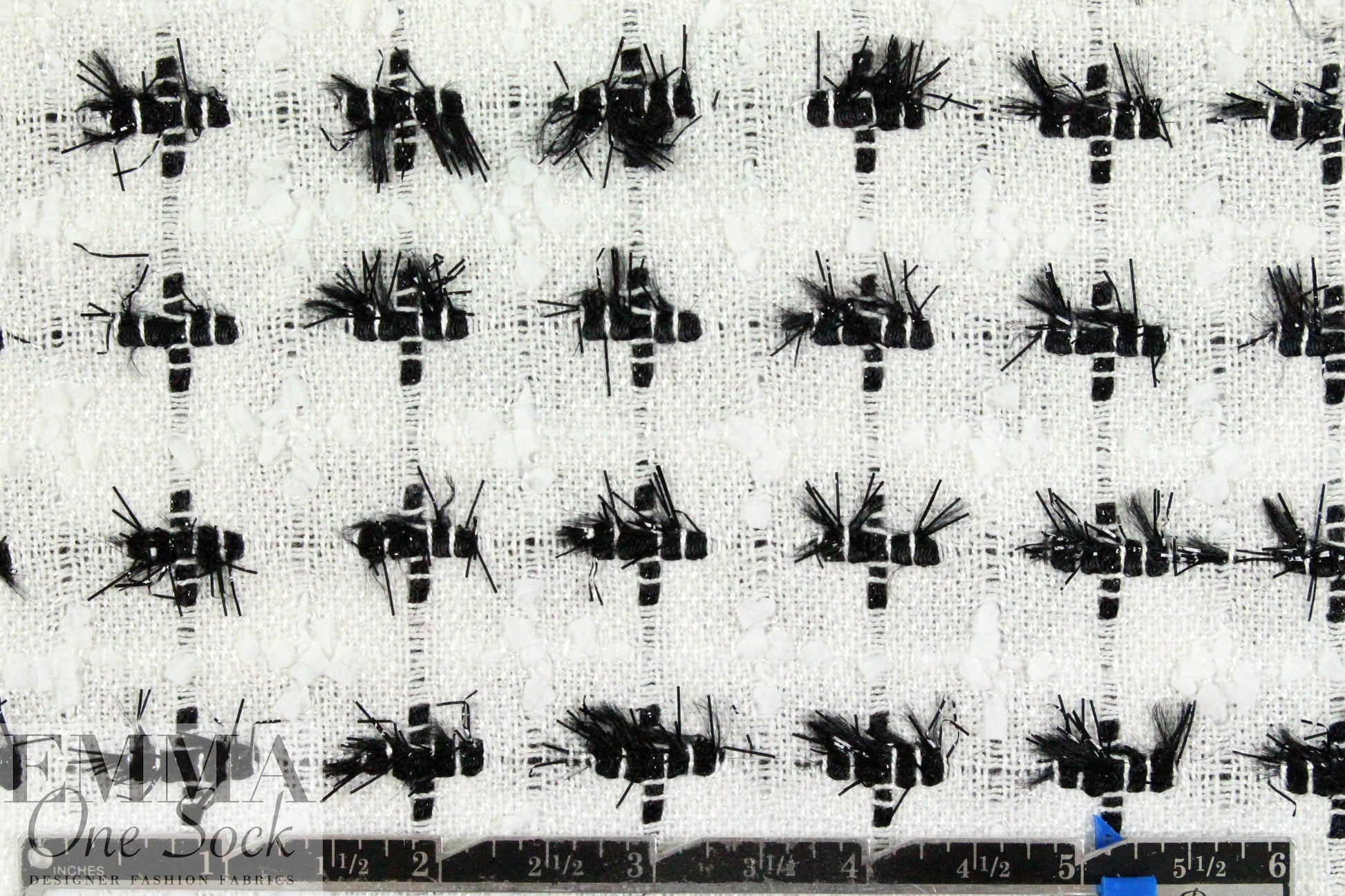 Car0lina H. eyelash grid sparkle boucle' - black/white