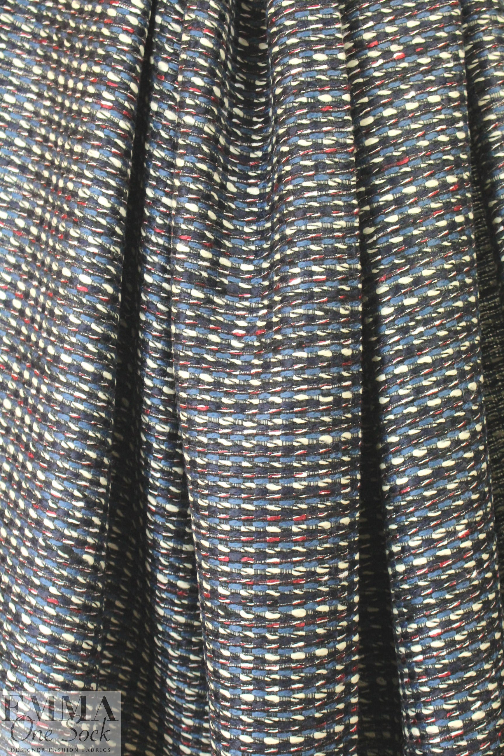 Italian wool/cotton boucle' suiting - marine/ruby