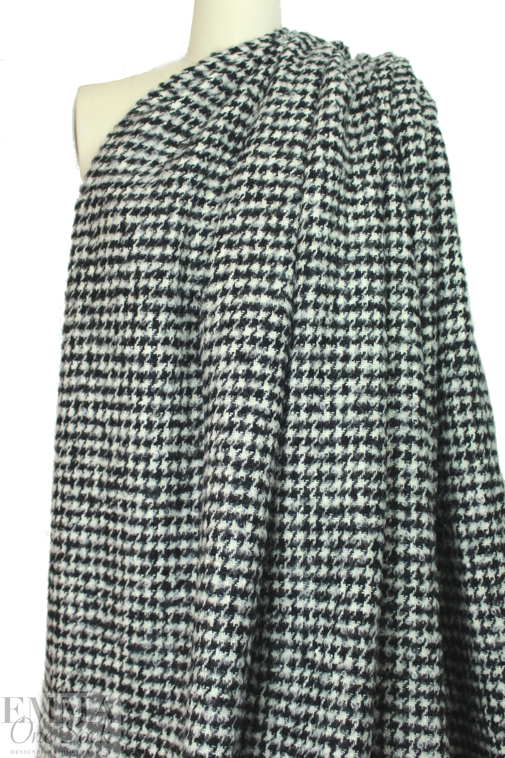 Italian wool/mohair boucle' - b/w houndstooth