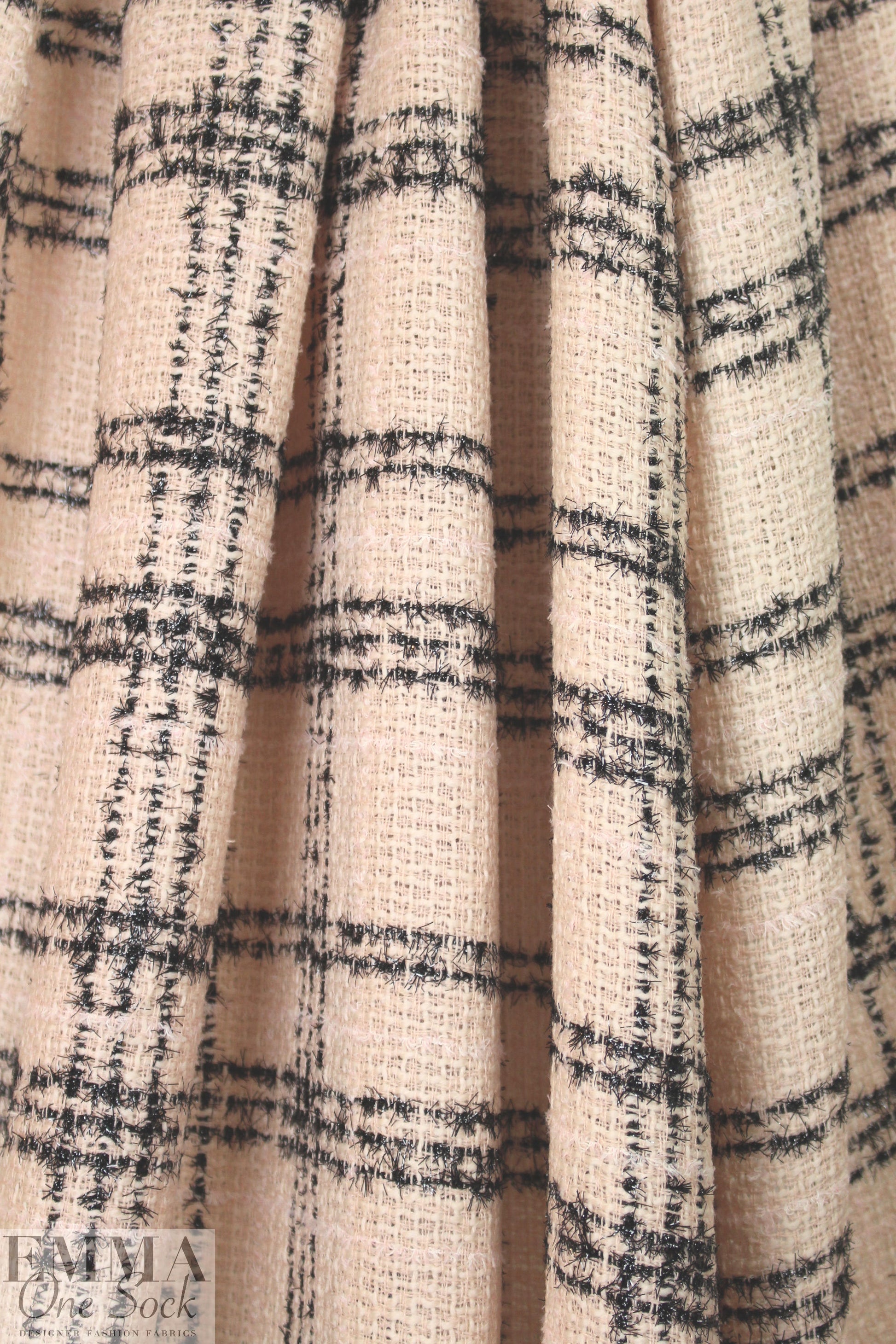 famous designer wool plaid boucle' - pink blush/black