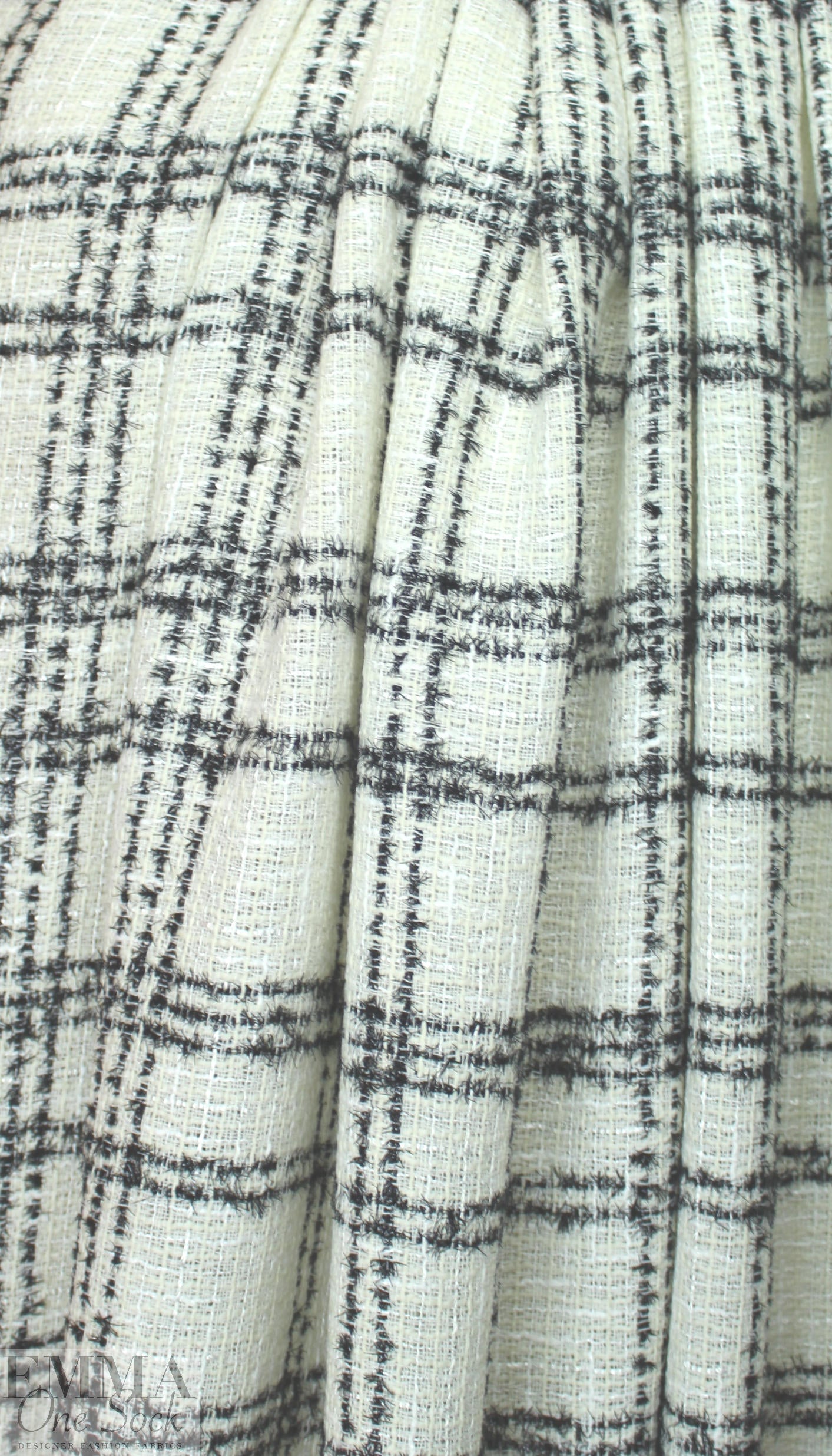 famous designer wool plaid boucle' - winter white/black