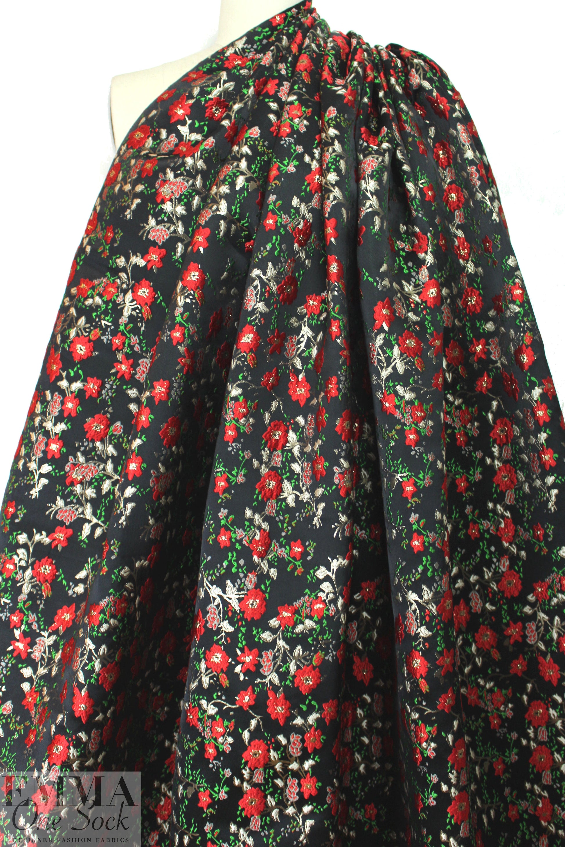 Asian flower jacquard brocade - red/gold/black 1.75 yd