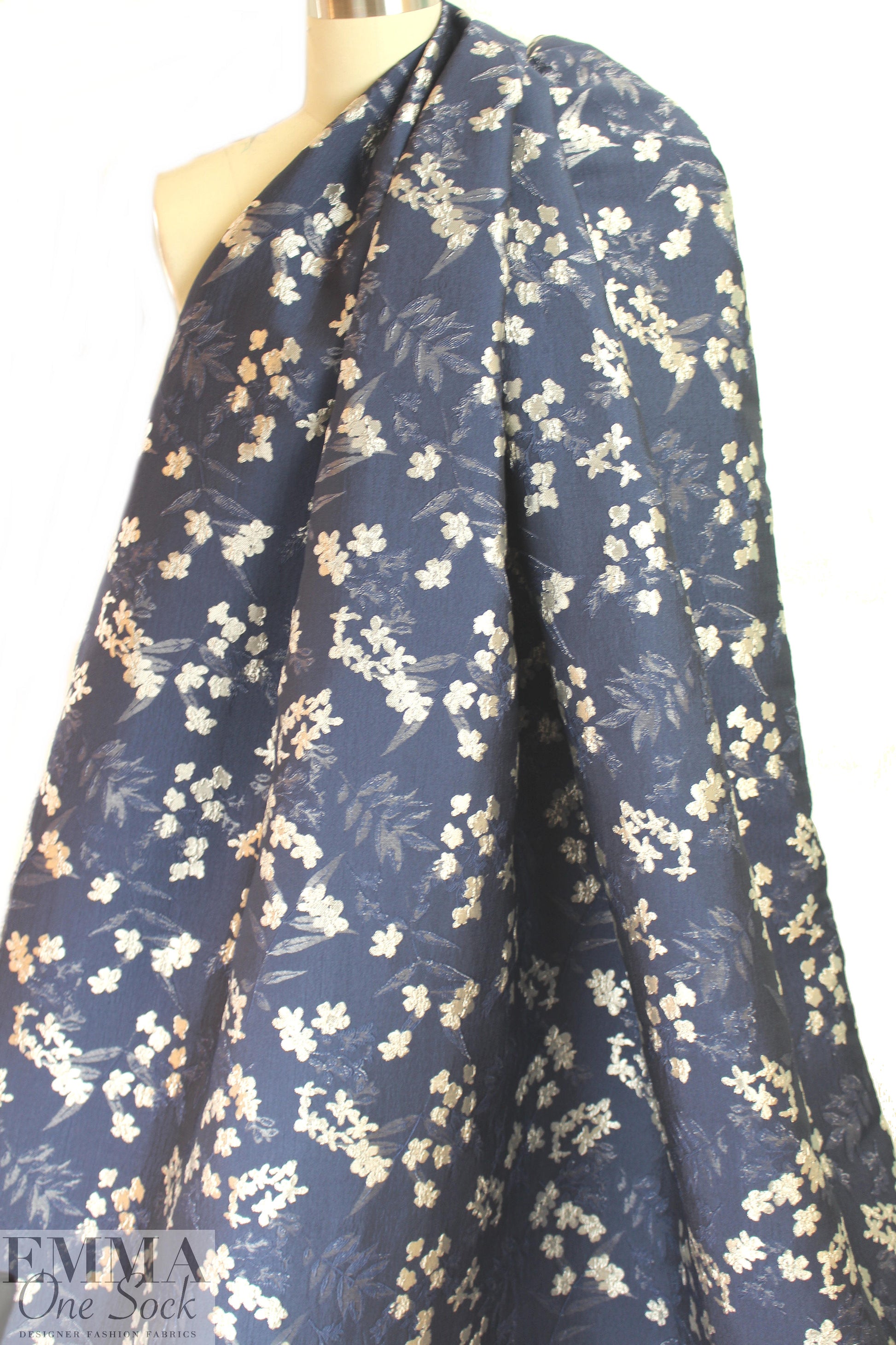 textured jacquard brocade - soft navy blossoms 2 yd
