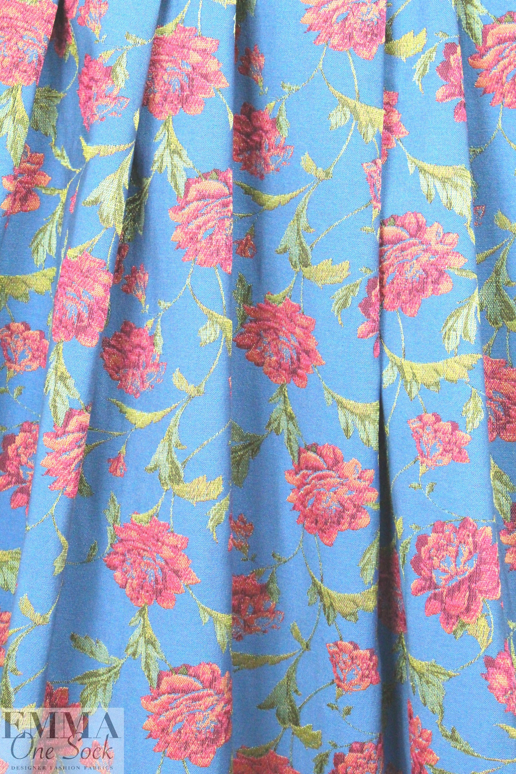 A1ice & 01ivia cascading roses stretch jacquard brocade .875 yds