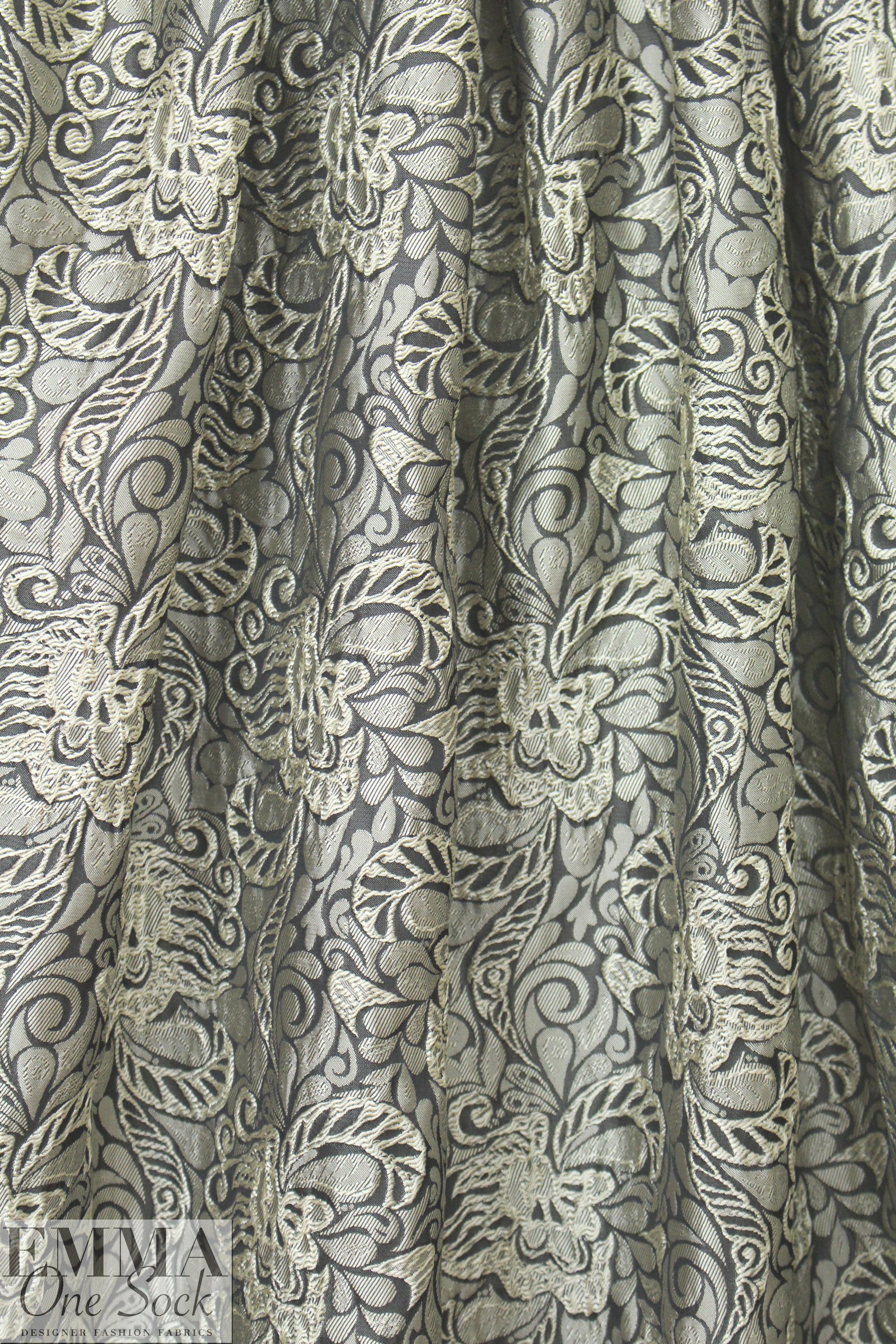 Caroline C0nstas pewter 'decoflor' matelasse' brocade