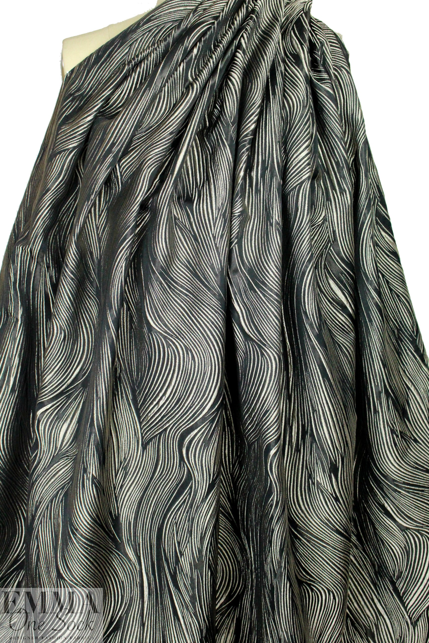 Carmen Marc Va1vo textured waves brocade