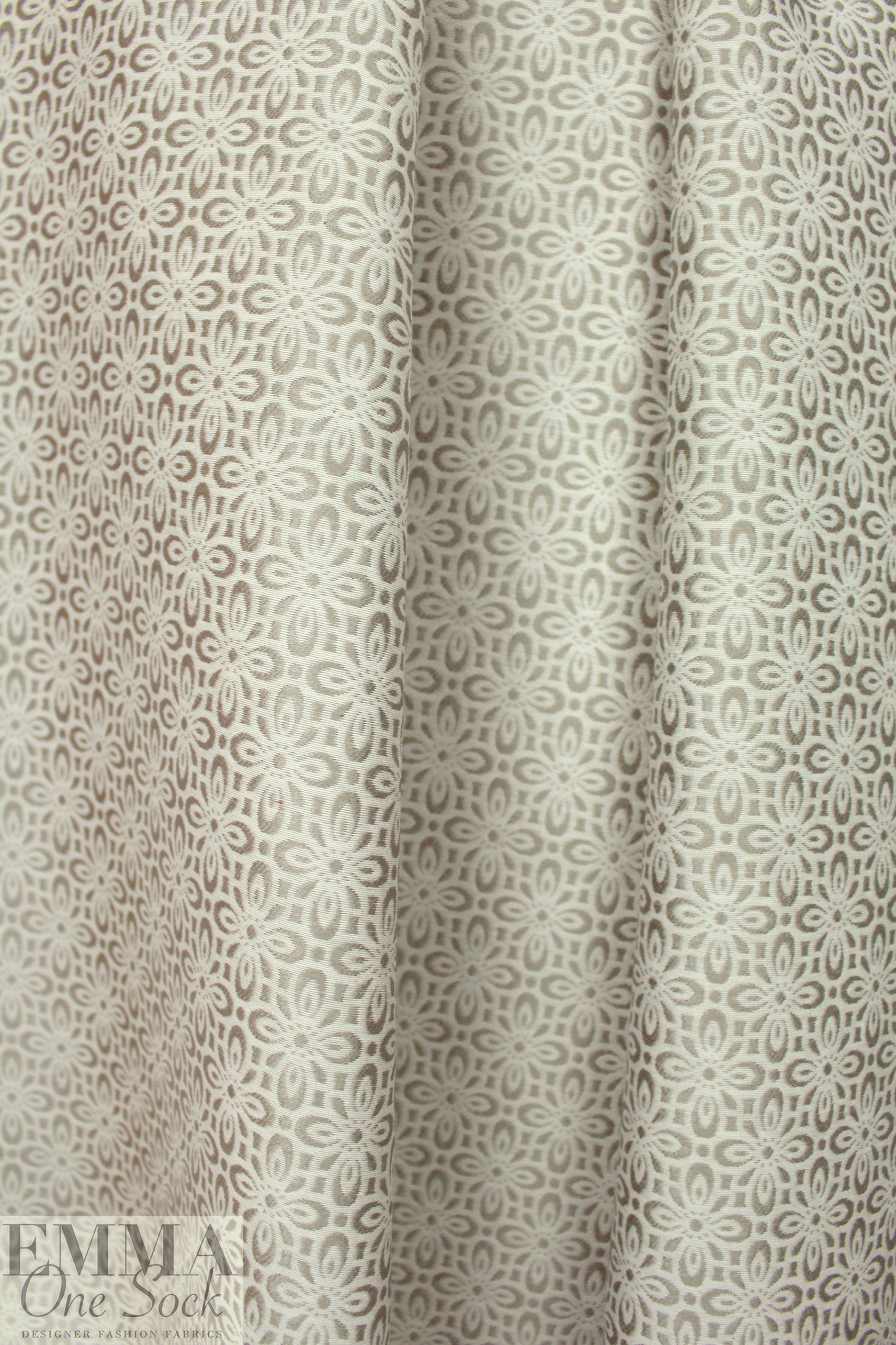 designer floral jacquard brocade - nickel/cream 1.5 yd