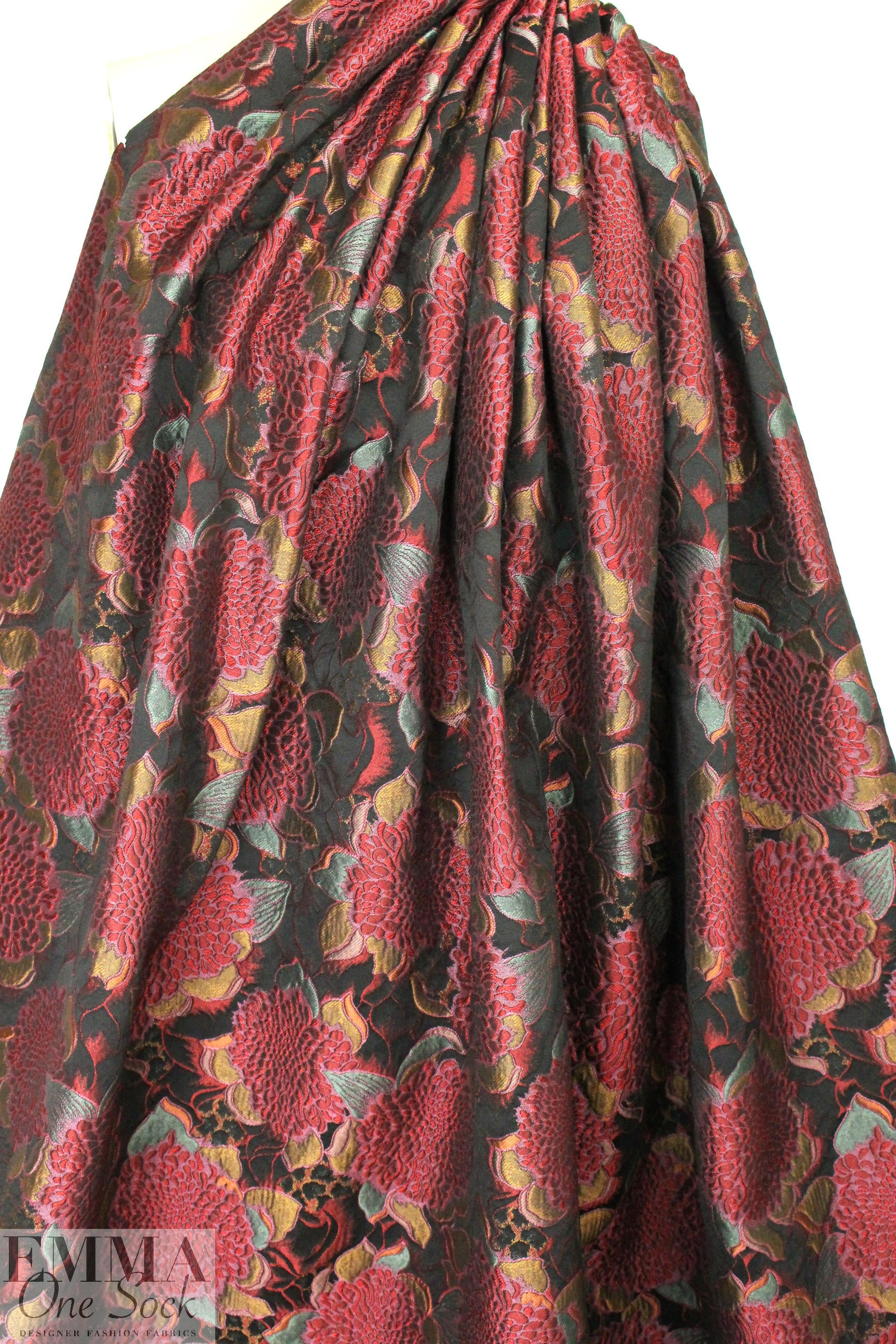 Italian textured matelasse' brocade - jewel flowers