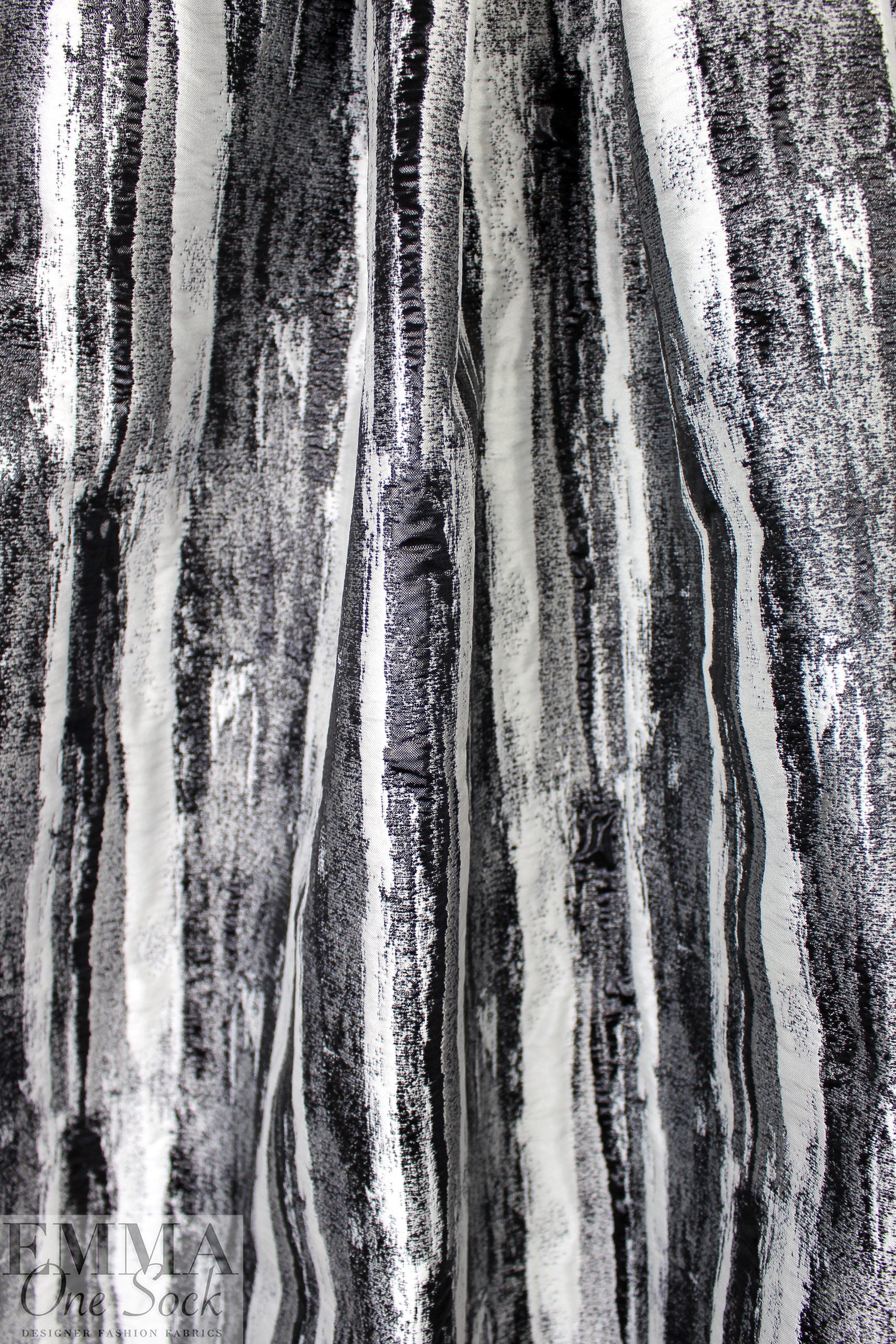 Italian designer edgy black/white evening brocade 1.5 yd