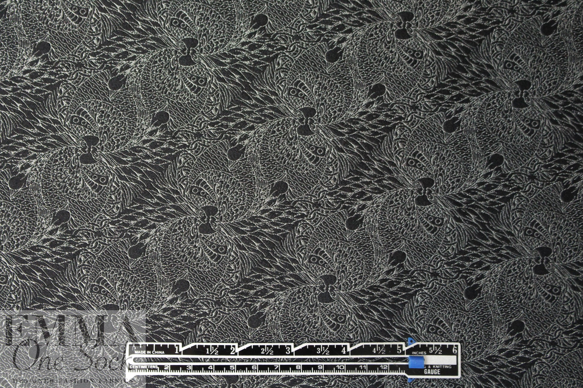 Noriso1 Ferrari black/silver peacock graphic brocade 1.75 yds