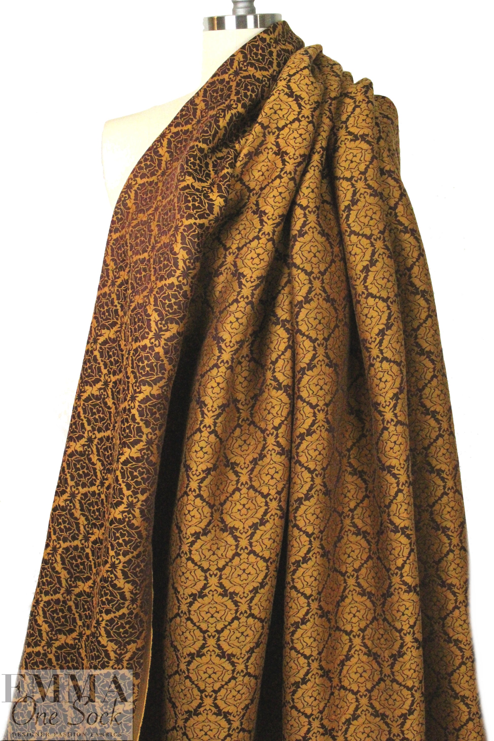Italian fleur de lis cotton blend brocade 2.125 yd