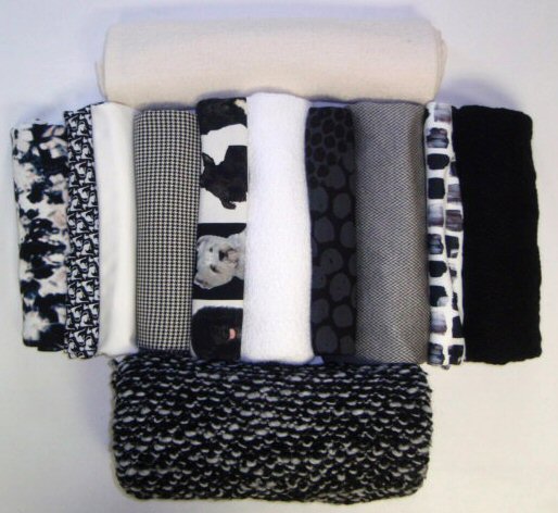 bundle, black and white, 12 small cuts, 7 lbs