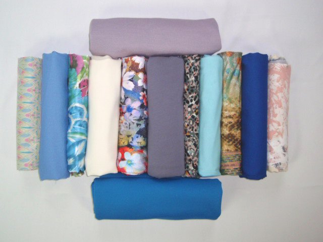 bundle, solids and prints, 13 small cuts, 6 lbs