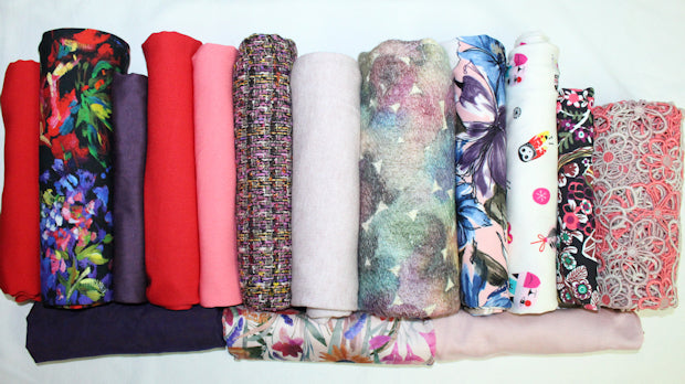 bundle, red/pink/floral, 15 small cuts, 6 lbs