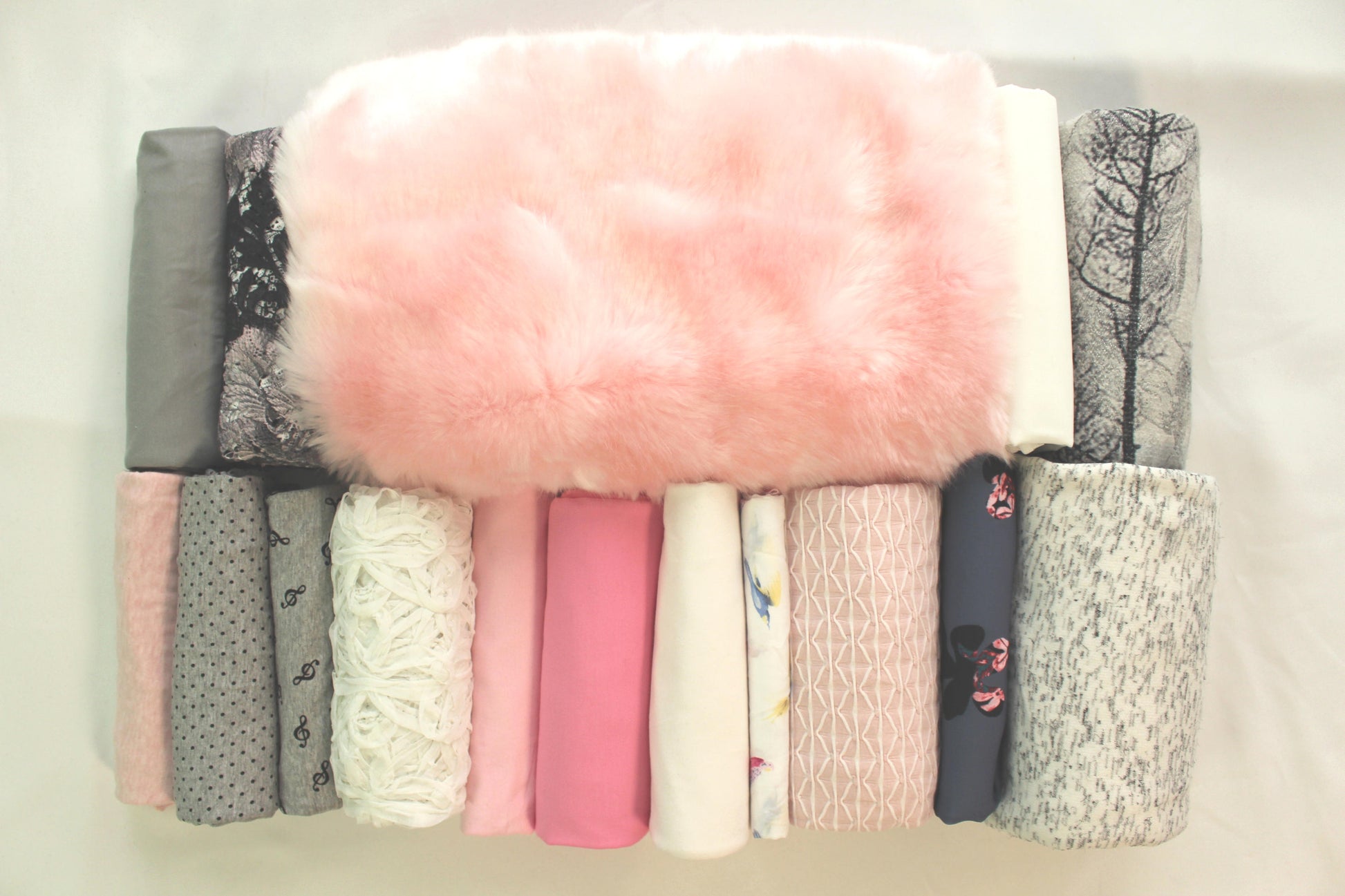 bundle, pink and grey, 15 small cuts, 6 lbs