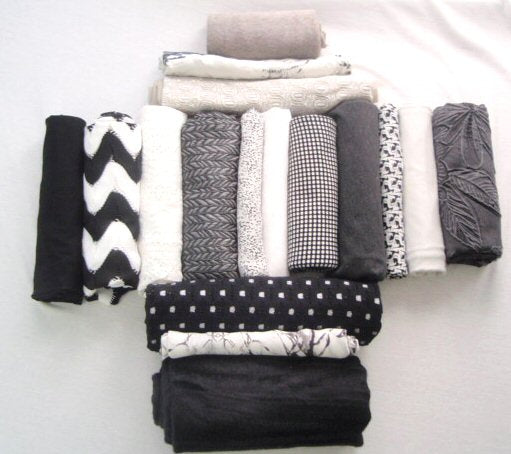 bundle, black and white, 17 small cuts, 7 lbs