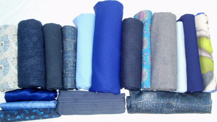 bundle, navy/blue tones, 17 small cuts, 7 lbs