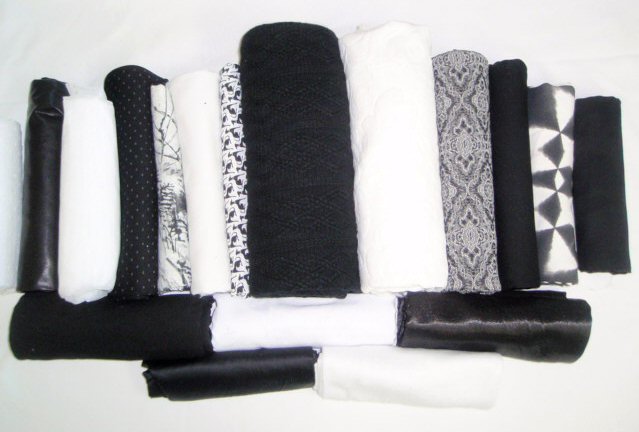 bundle, black and white, 18 small cuts, 7 lbs