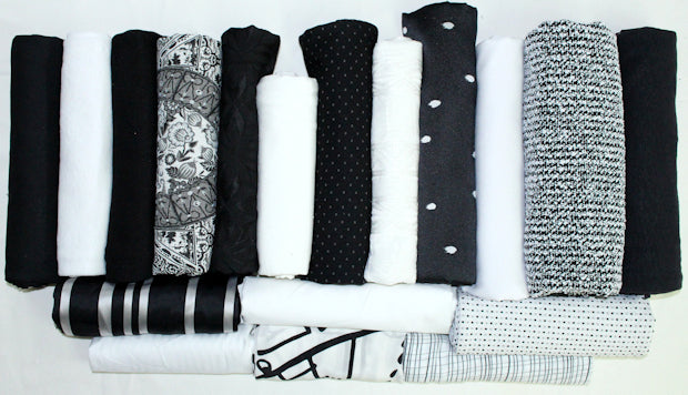 bundle, black/white, 18 small cuts, 7 lbs