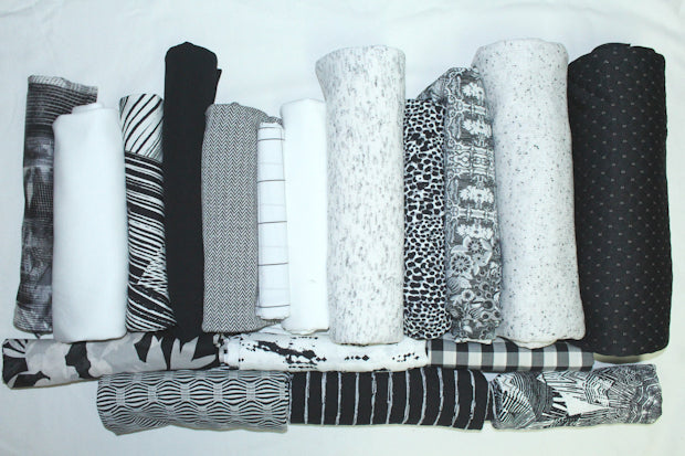 bundle, black/white, 18 small cuts, 7 lbs