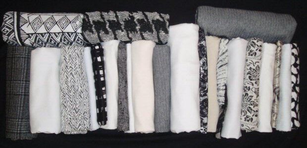 bundle, black/white, 24 small cuts, 12 lbs