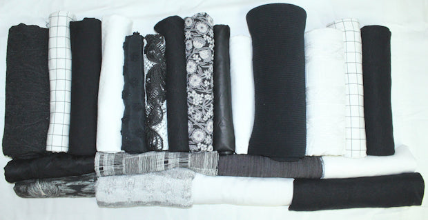 bundle, black/white, 22 small cuts, 8 lbs