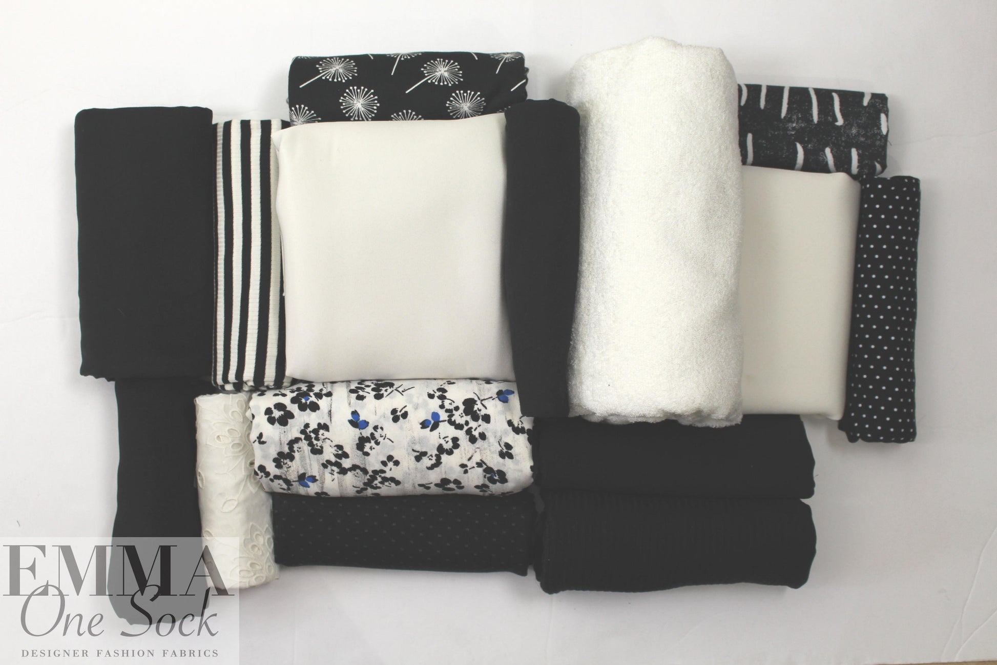 bundle, black/white, 15 small cuts, 7 lbs