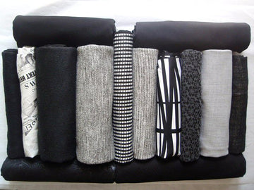 bundle, black and white, 14 small cuts, 8 lbs