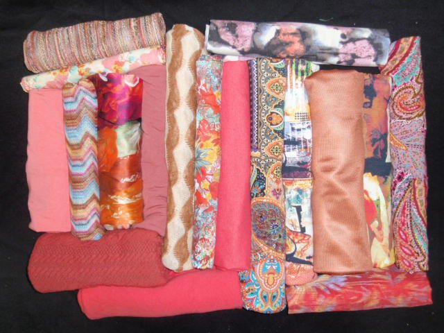 bundle, peach/pink, 18 small cuts, 7 lbs