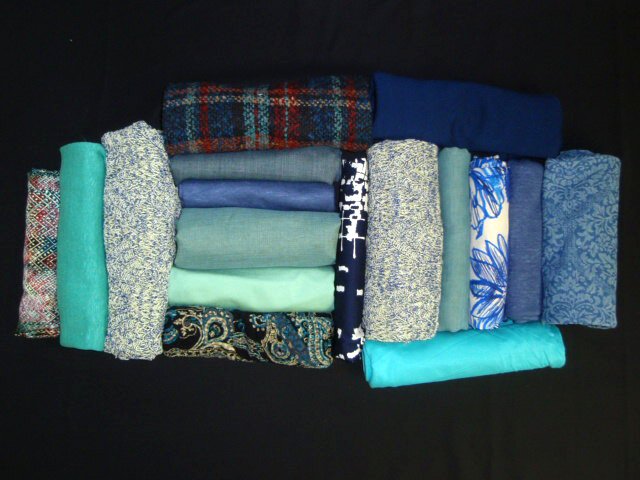 bundle, blues, 17 small cuts, 5.5 lbs