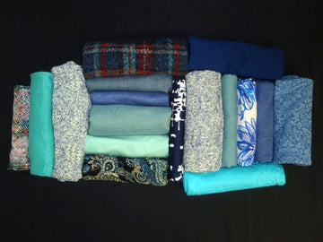 bundle, blues, 17 small cuts, 5.5 lbs