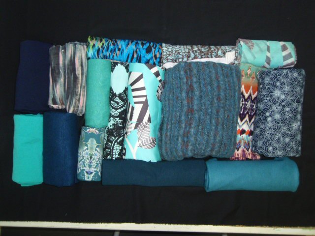 bundle, blues, 16 small cuts, 7 lbs