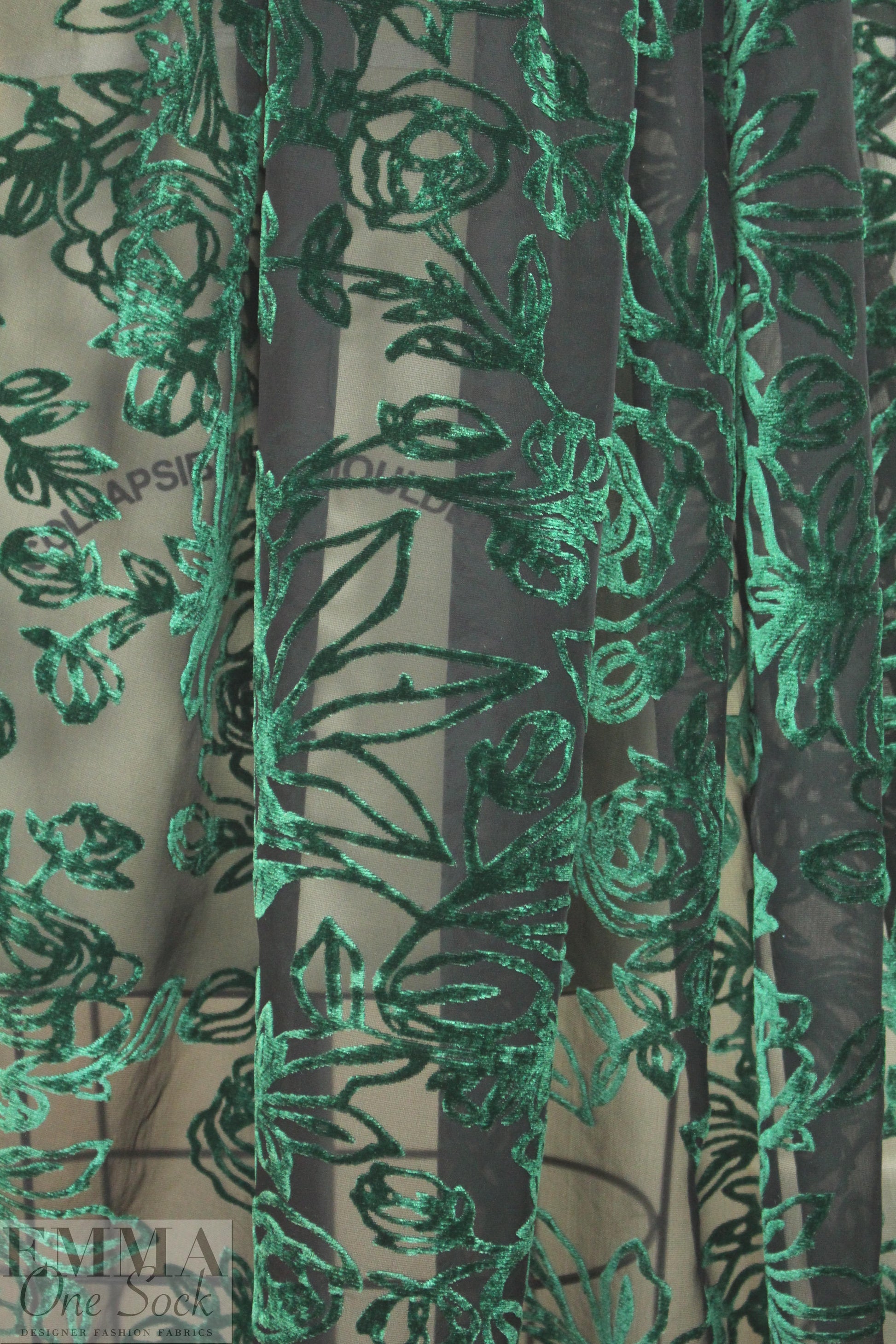 Caroline C0nstas emerald velvet rose burnout