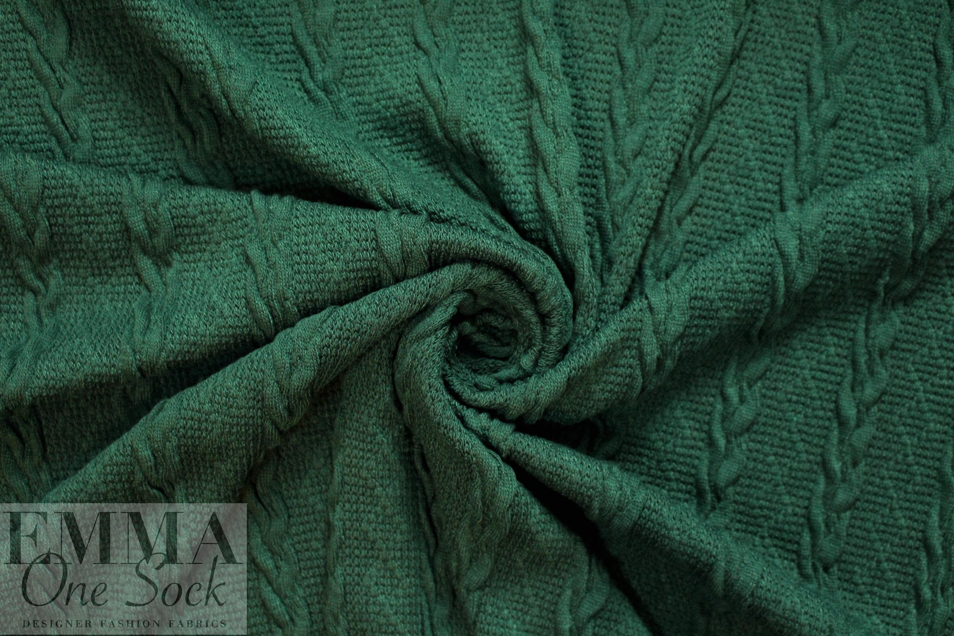 classic cable sweater knit - forest green 1.5 yds