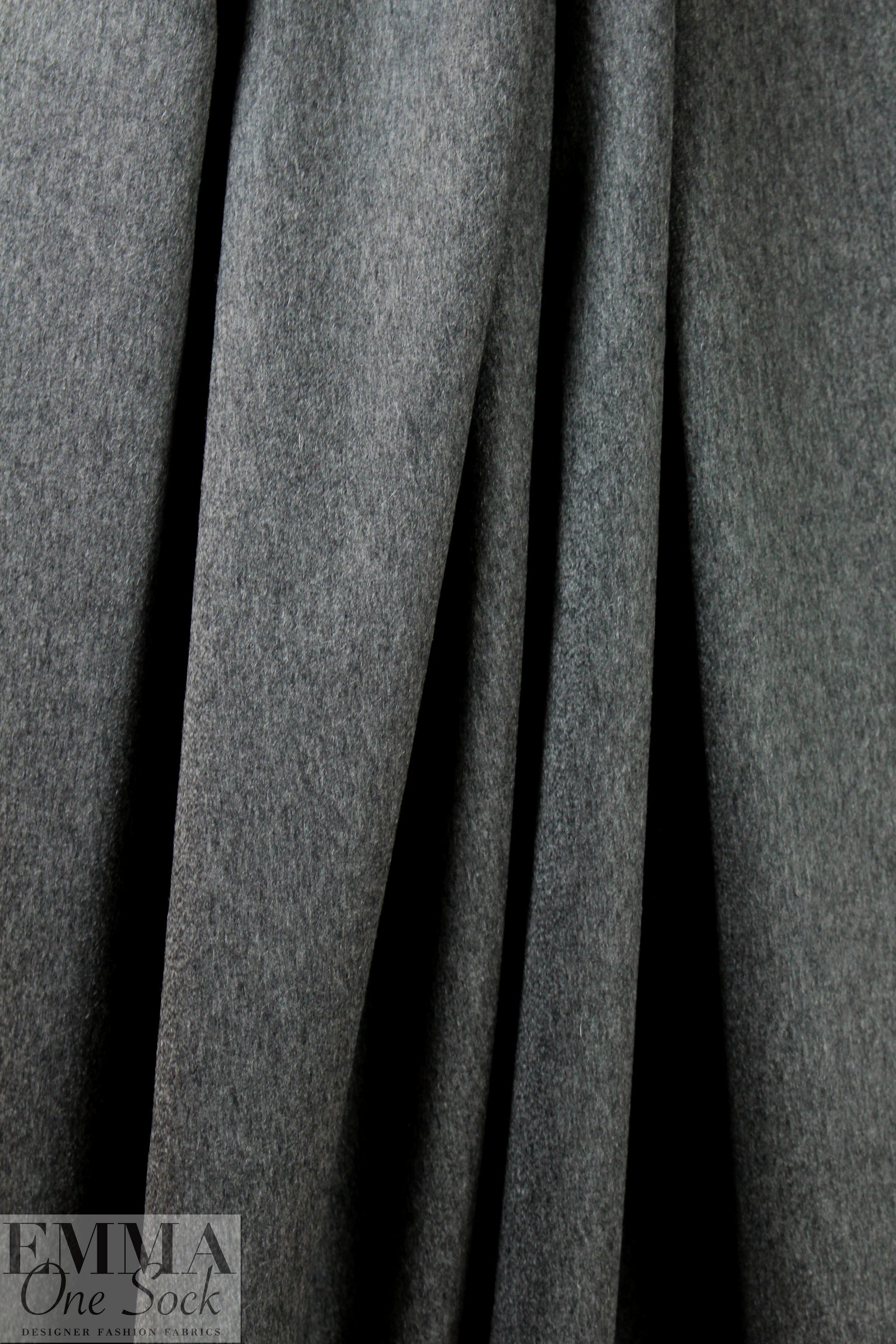 T0llegno 100% cashmere woven suiting - charcoal .625 yds